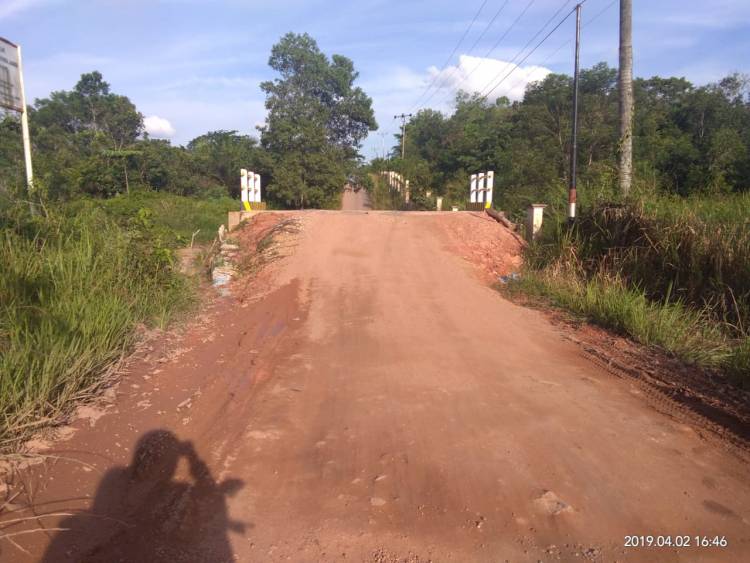 Pengerjaan Jalan Kampus Putus Nyambung, Mahasiswa: Kayak Hubungan Sama Doi Aja