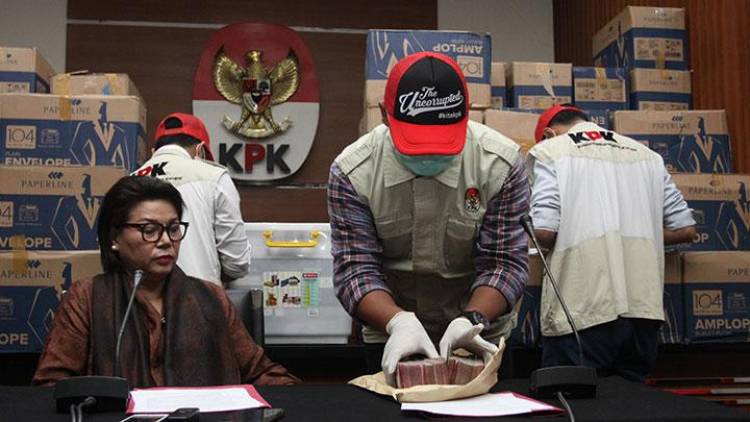 KPK Buka 15 Ribu Amplop "Serangan Fajar" Bowo Sidik, Ini Temuannya…