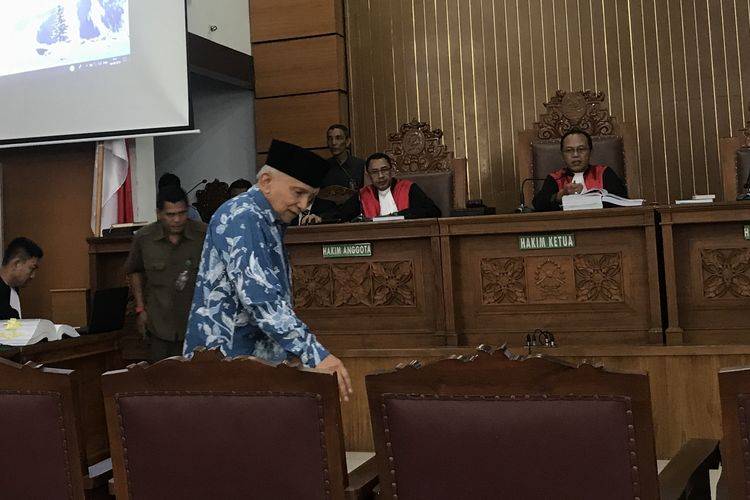 Ratna Sarumpaet: Saya Minta Maaf Kepada Bapak Amien Rais