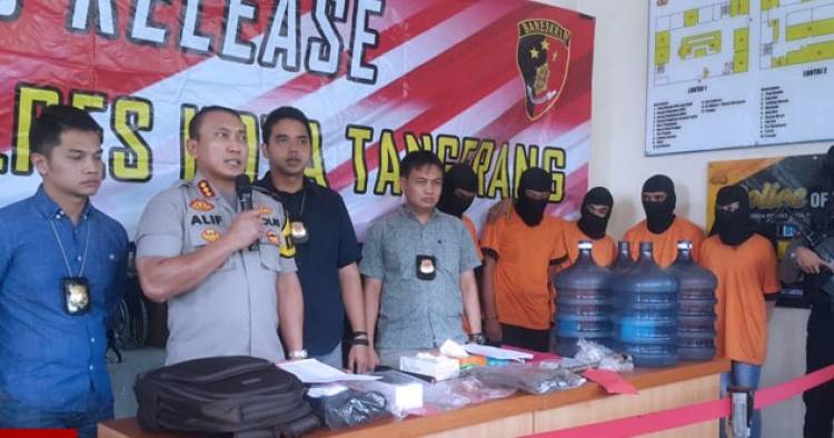Empat Pelaku Pembunuhan Sopir Truk Galon Diringkus Polisi