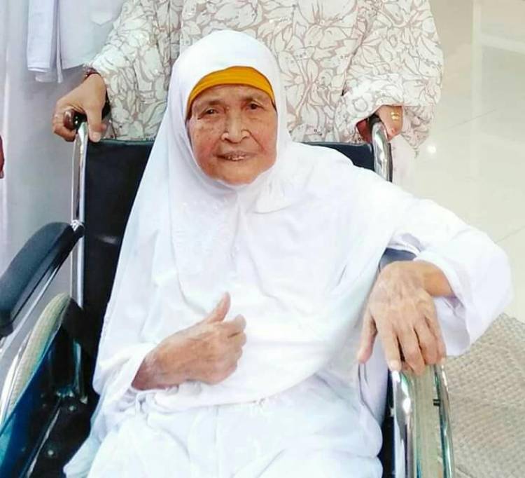 Ibunda Wafat, HBA Sempat Terpukul