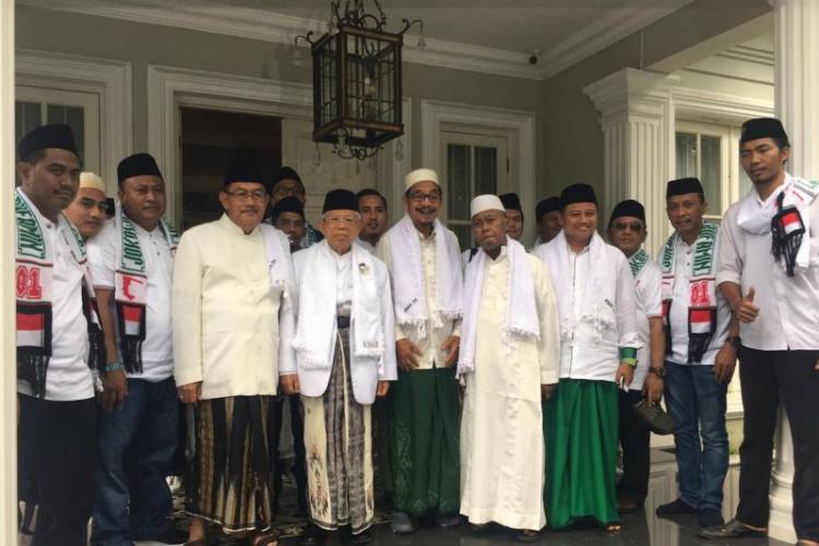 Habaib dan Kiai Kawal Ma'ruf Amin Menuju GBK