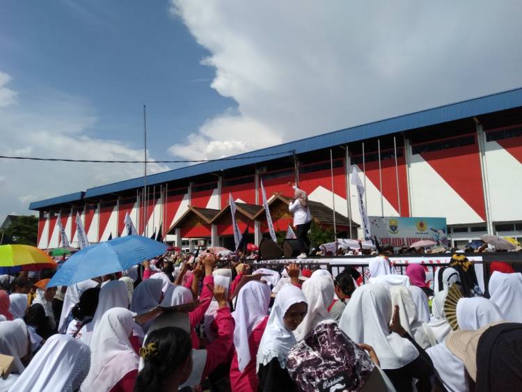 Ribuan Massa Padati Kampanye Akbar Jokowi-Amin di Kota Jambi