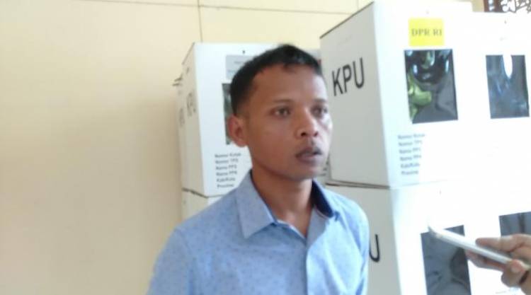 Diklaim Kedap Air, Namun Seratusan Kotak Suara di Jambi Basah dan Pemilihan Ditunda 