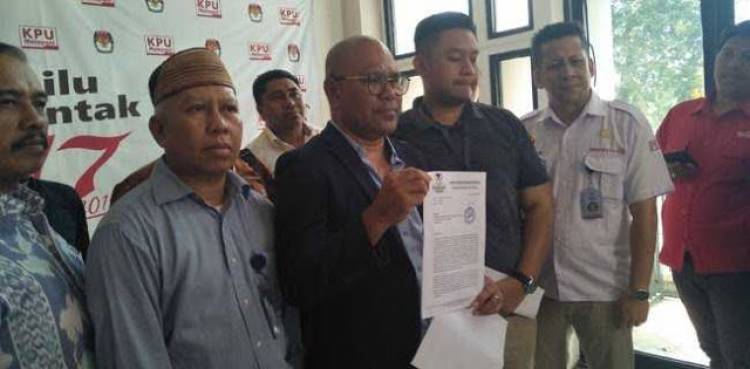 Tuding Biang Keonaran, BPN Prabowo-Sandi Laporkan Enam Lembaga Survei ke KPU RI