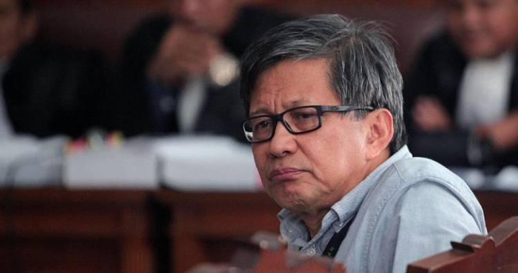 Rocky Gerung Jengkel Dibohongi Ratna