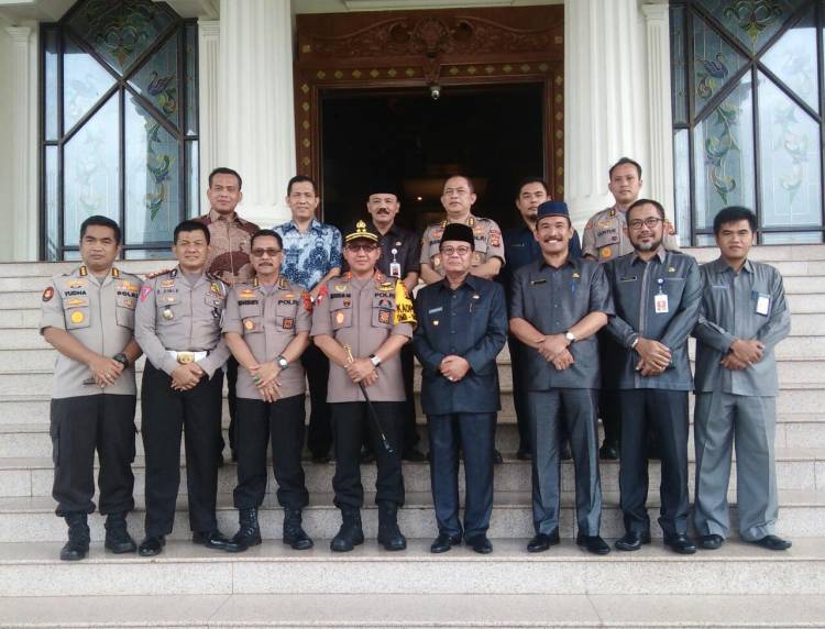 Pemprov Jambi Hibahkan Uang 2,4 Miliar ke Polda