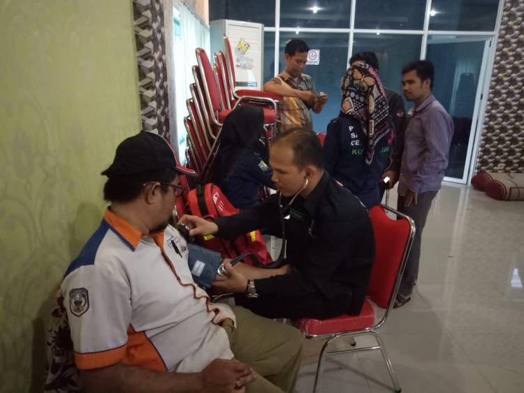 Gerak Cepat, Wali Kota Fasha Turunkan Tim Medis Periksa Petugas KPPS