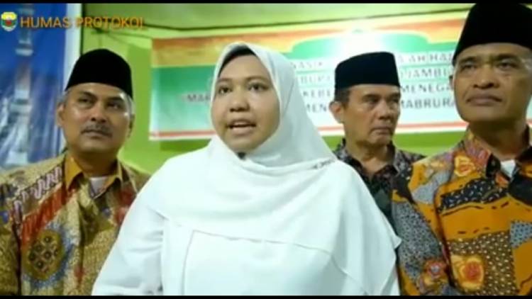 Bupati Masnah Buka Manasik Haji CJH Muarojambi