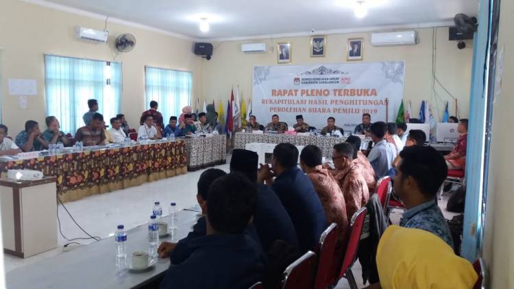 Rekapitulasi KPU, Kedua Kubu Timses Capres di Sarolangun Belum Temukan Kecurangan