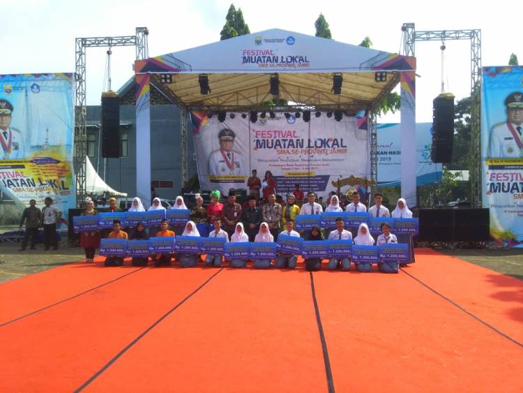 Buka Festival Mulok SMA Se-Provinsi Jambi, Gubernur: Meningkatkan Kompetisi Sesuai Ciri Khas Potensi Daerah