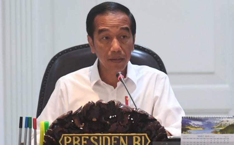 Jokowi Keluarkan Perpres Hak Keuangan Gaji Anggota Kompolnas Rp25 Juta