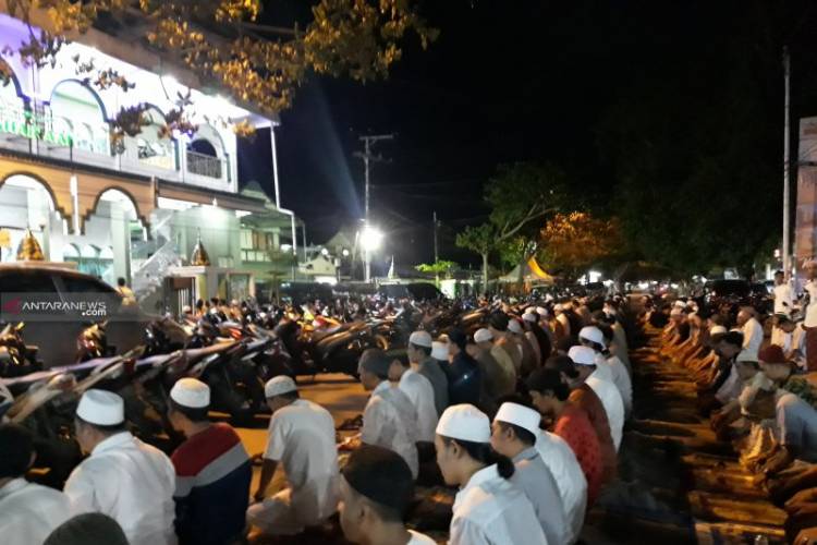 Habib Saggaf: Bila Ada yang Ajak Berdebat, Katakan Saya Berpuasa