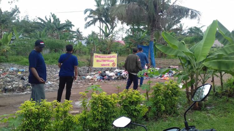 Lapor Ibu Bupati Muarojambi, Sampah Menumpuk di Kasangpudak