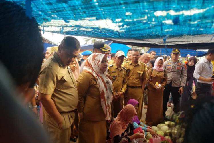 Cek Stabilitas Harga, Masnah Sidak ke Pasar Sengeti