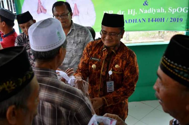 Wawako Jambi Beri Bantuan Sembako di Kelurahan Kasang Jaya
