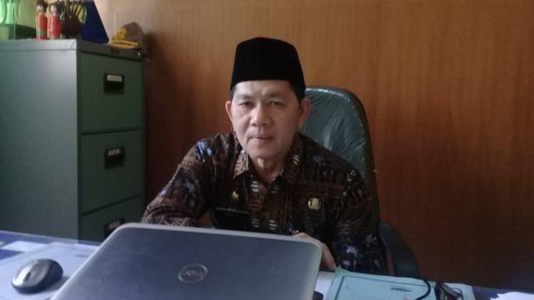 Tekan Harga Bawang Putih & Sembako Disperindag Sarolangun Gelar Operasi Pasar