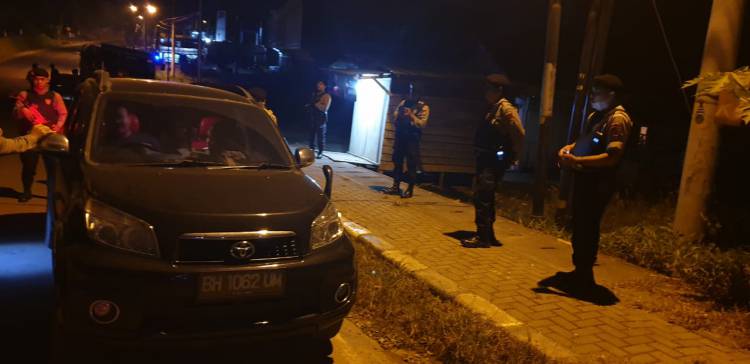 Antisipasi Pergerakan Massa Ke Jakarta, Polisi Periksa Pengendara di Pintu Keluar Jambi