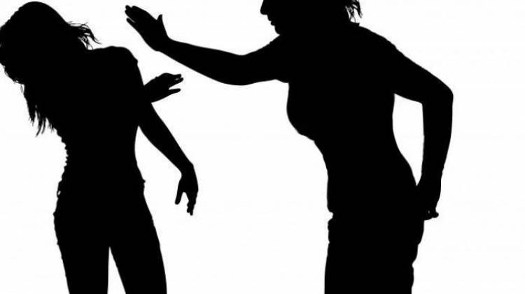 Aniaya Teman Karena Hutang, Wanita Ini Dituntut 1 Tahun Penjara