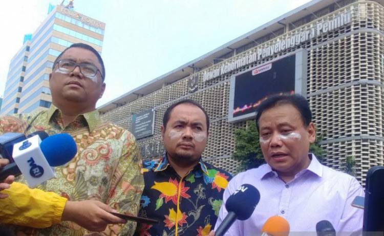 Bawaslu: Tak Ada Kebakaran Gedung, Cuma Kerusakan akibat Bom Molotov