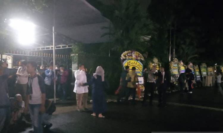 Jokowi Diagendakan Melayat Ani Yudhoyono Cikeas 