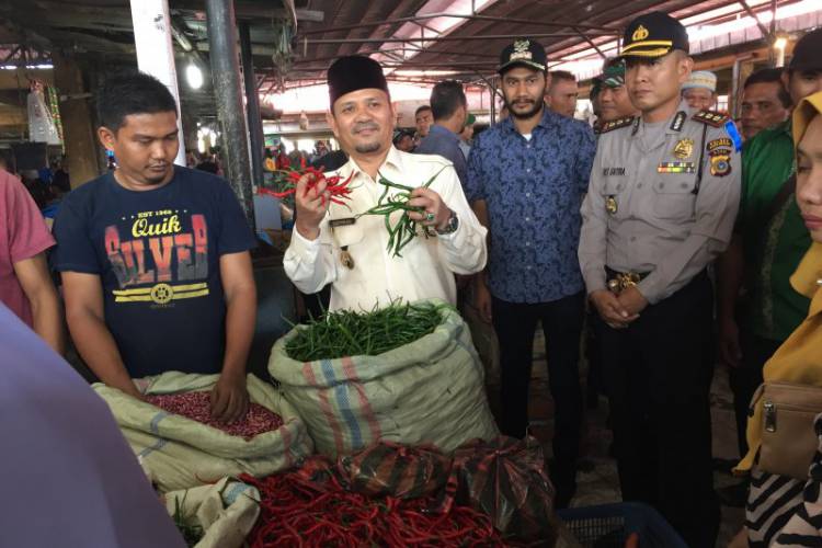 Harga Cabai Merah Bertahan Rp100 Ribu/Kg di Banda Aceh