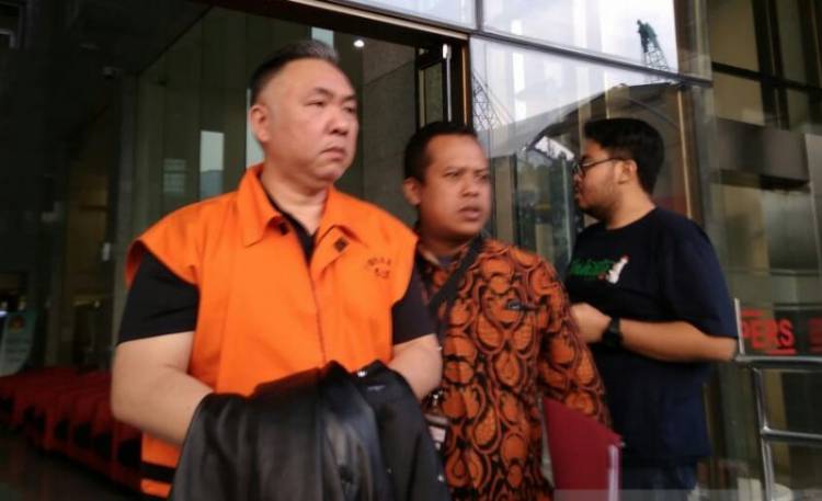 KPK Tahan Tersangka Penyuap Mantan Bupati Lampung Tengah