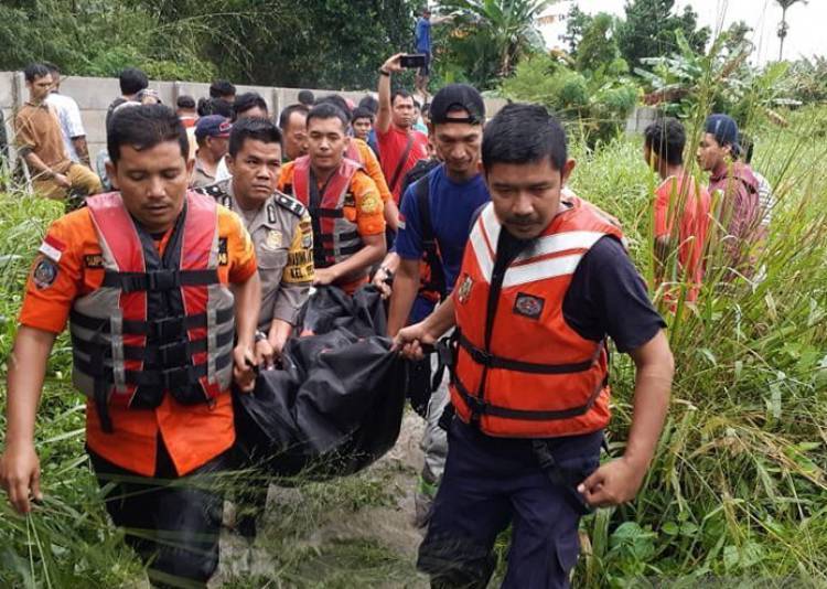 Jecky Chen: Banjir Kota Pekanbaru, Seorang Ibu Tewas Terseret Arus 
