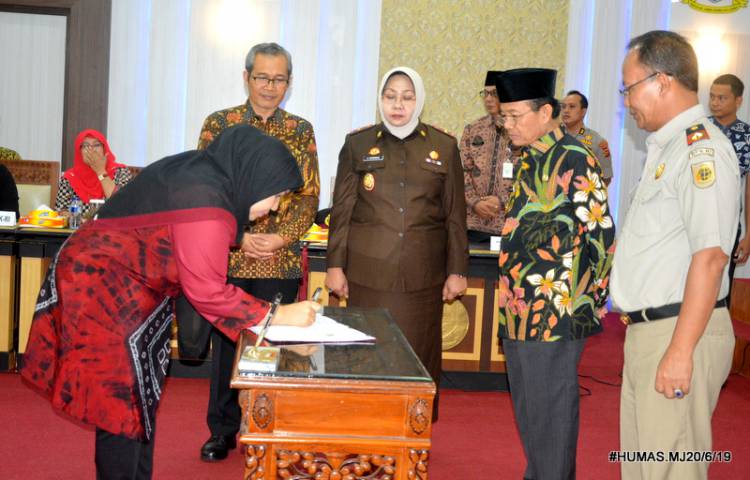 Bupati Masnah Hadiri MoU Optimalisasi Penerimaan Pajak Pusat dengan BPN