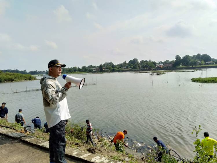 Pimpin OPD, Walikota Jambi Lakukan Gotong Royong