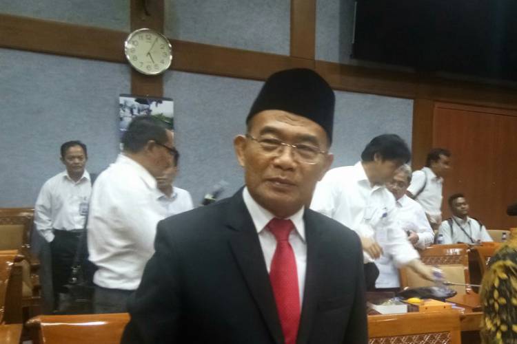 Begini Kata Mendikbud Soal Zonasi Kepada Komisi X DPR