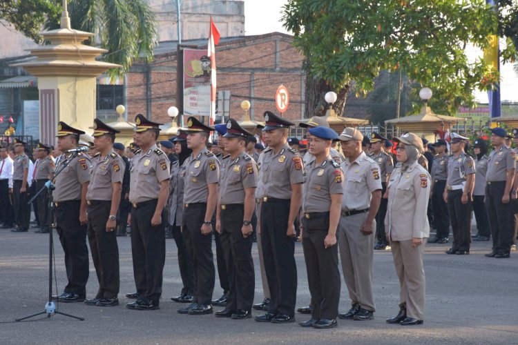 Dua Pejabat Polda Jambi Naik Pangkat Kombes, Satu Anggota Batal Naik Pangkat