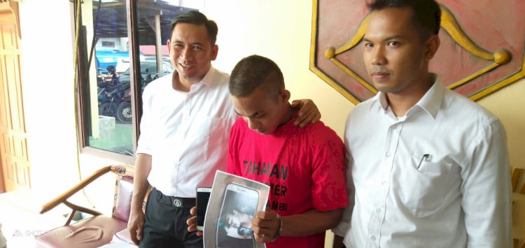 Sakit Hati Diputusin, Pria Jambi Ini Sebarkan Foto Bugil Bersama Pacar