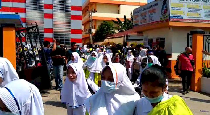 Duh!! Tiga Dosen Unaja Dimutasi, Diduga Ikut Sebagai Provokator