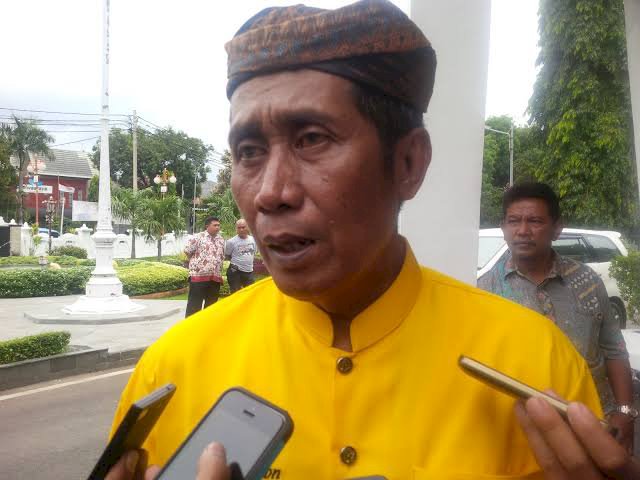 PANAS!! Ketua DPD Golkar Cirebon Dipecat