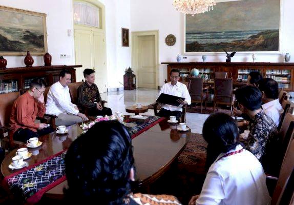 Presiden Jokowi dan Rapper Rich Brian Bahas Musik Hingga Lihat Domba di Istana Bogor