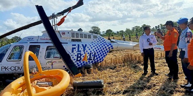 Helikopter Rute Labuan Bajo Jatuh di Dekat Bandara Lombok