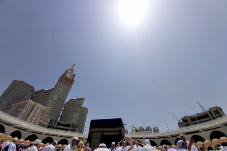 Fenomena Unik, Bayangan Kakbah Hilang Sesaat Jelang Shalat Dzuhur