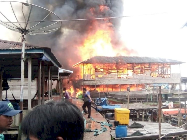 10 Unit Rumah Warga Nipah Panjang Kebakaran