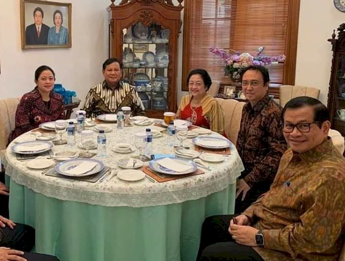 Apa Makna Politik Nasi Goreng Megawati-Prabowo?