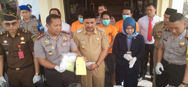 800 Gram Sabu dan 392 Butir Ekstasi Dihancurkan