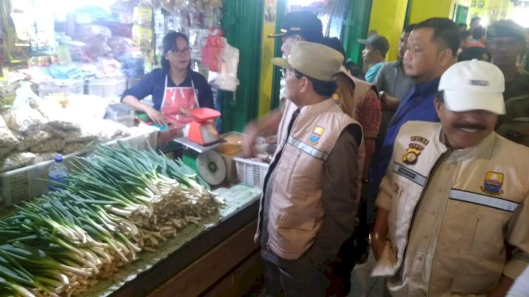 Jelang Idul Adha, Gubernur Sidak Pasar Angso Duo