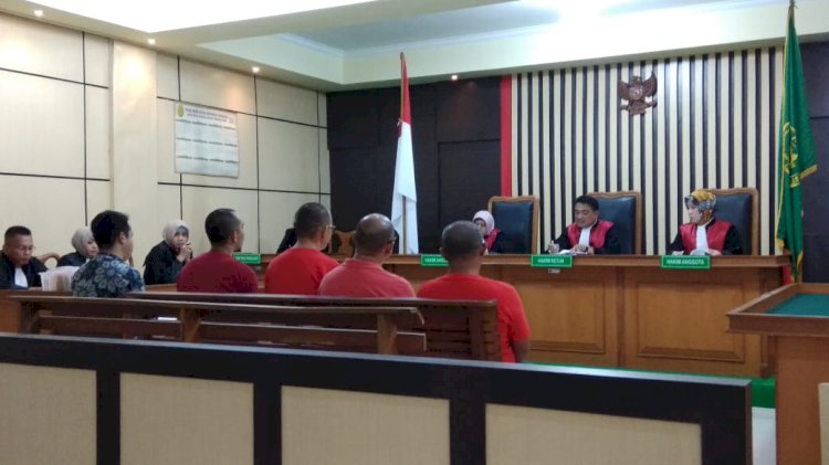 4 Penyelundup 113.412 Baby Lobster Didakwa Bersalah