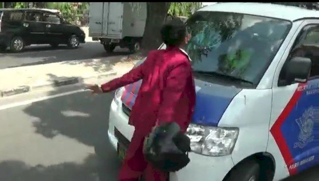 Viral Siswa SMK di Medan Mengamuk Ketika Ditilang Polisi