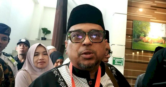 Sholat di Lorong Bioskop Jadi Viral, Ustadz Haikal Hassan Bereaksi