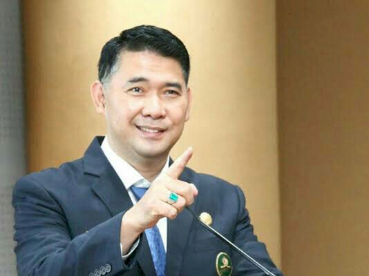 Wali Kota Jambi Syarif Fasha, Dianugerahi Bintang Jasa Pratama dari Presiden RI Joko Widodo