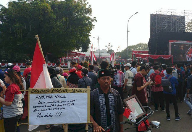 Demi Upacara di Istana Negara, Pria Ini 3 Hari Gowes Ontel dari Brebes