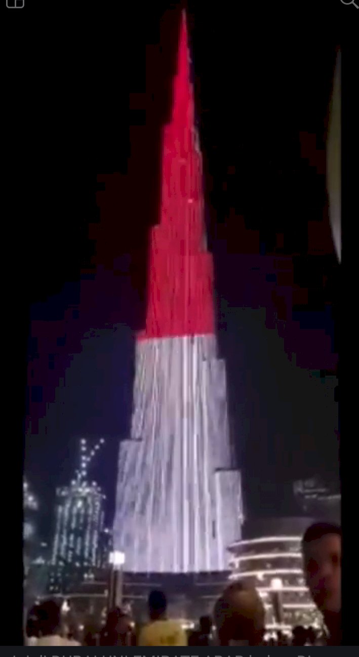 Saat Merah Putih 'Selimuti' Burj Khalifa di Dubai