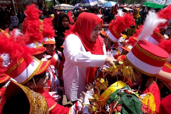 Bupati Masnah Hadiri Pesta Rakyat Dirgahayu RI ke-74 di Kecamatan Kumpeh