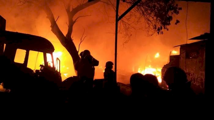 Polda Metro Jaya Sebut Gudang Terbakar Berisi Barang Tak Terpakai